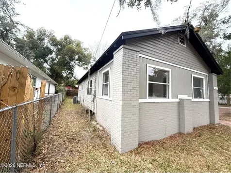 465 W 60th Street Jacksonville FL 32208