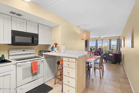 10 N 11th Avenue N Jacksonville Beach FL 32250