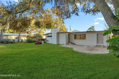 3759 Via De La Reina Jacksonville FL 32217