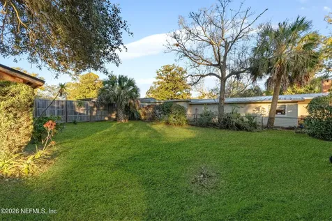 3759 Via De La Reina Jacksonville FL 32217