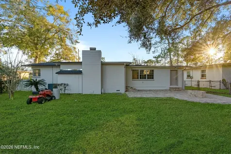 3759 Via De La Reina Jacksonville FL 32217