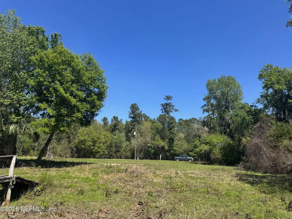 211 Walker Drive Interlachen FL 32148