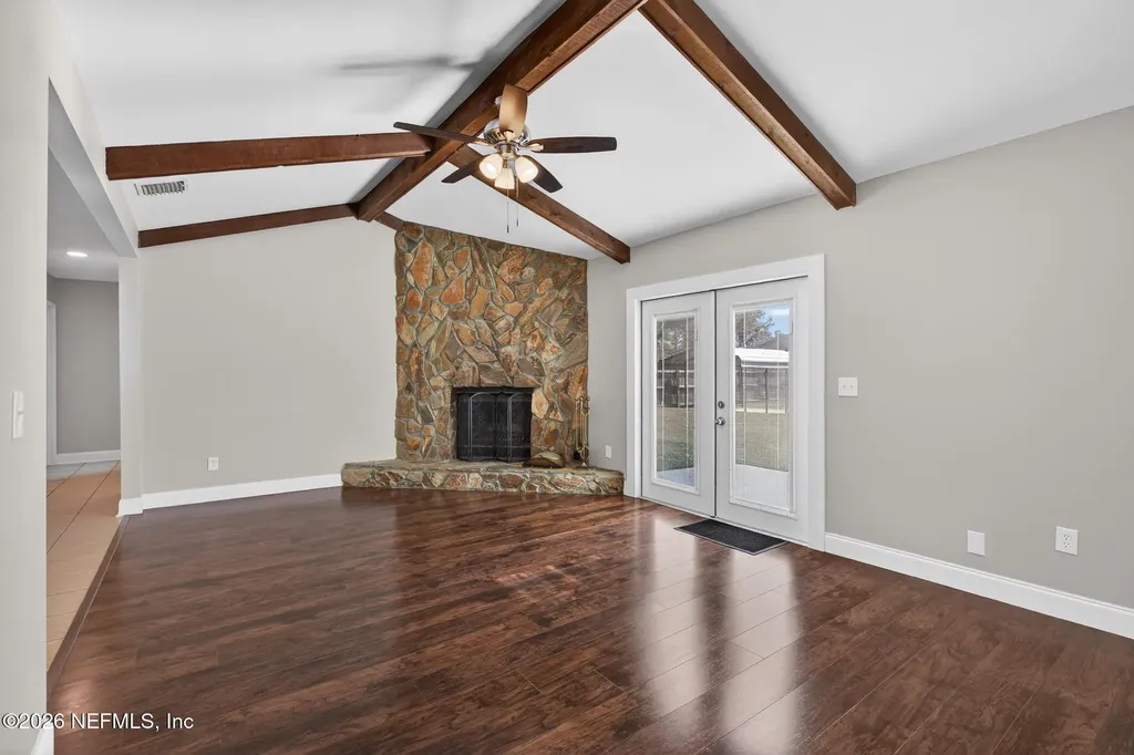 8294 Collins Road Jacksonville FL 32244
