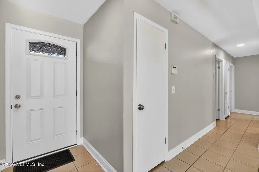 8294 Collins Road Jacksonville FL 32244