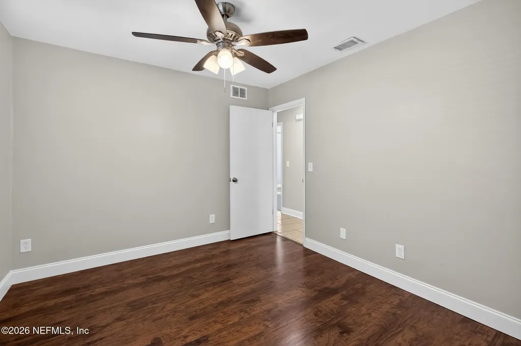 8294 Collins Road Jacksonville FL 32244