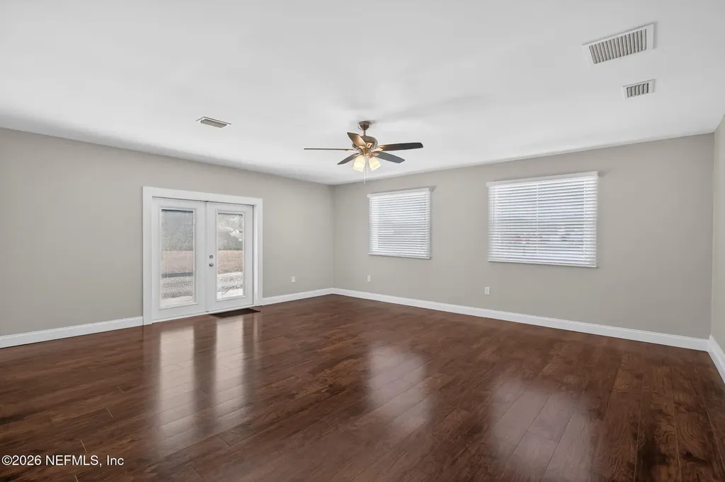 8294 Collins Road Jacksonville FL 32244