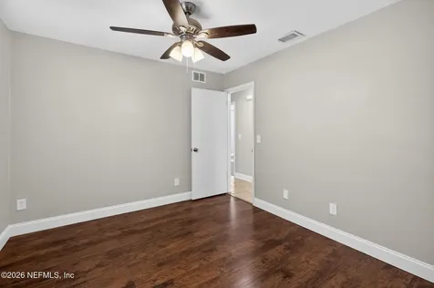 8294 Collins Road Jacksonville FL 32244