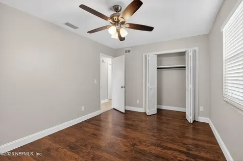 8294 Collins Road Jacksonville FL 32244