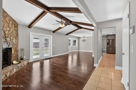 8294 Collins Road Jacksonville FL 32244
