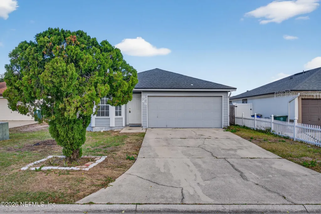 8745 Buzz Court Jacksonville FL 32216