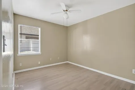 8745 Buzz Court Jacksonville FL 32216