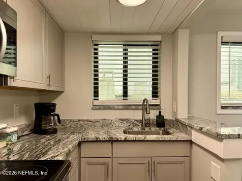 1404 N Atlantic Avenue Daytona Beach FL 32118