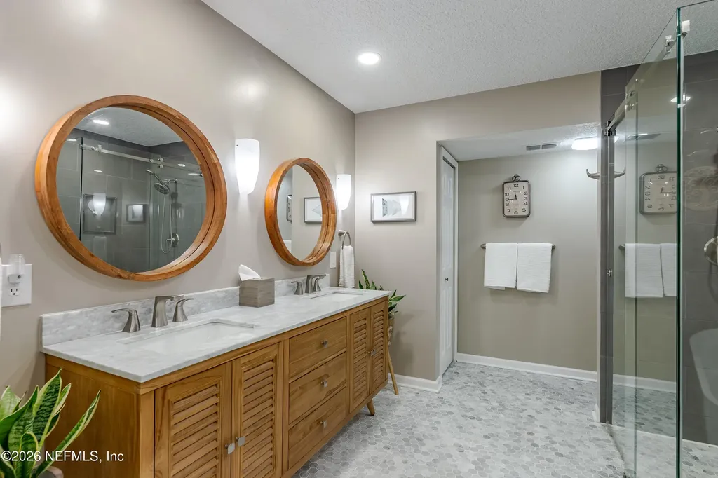 3327 Lighthouse Point Lane Jacksonville FL 32250