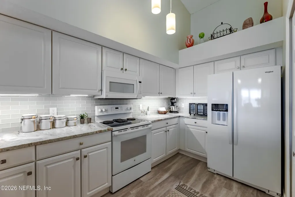 3327 Lighthouse Point Lane Jacksonville FL 32250