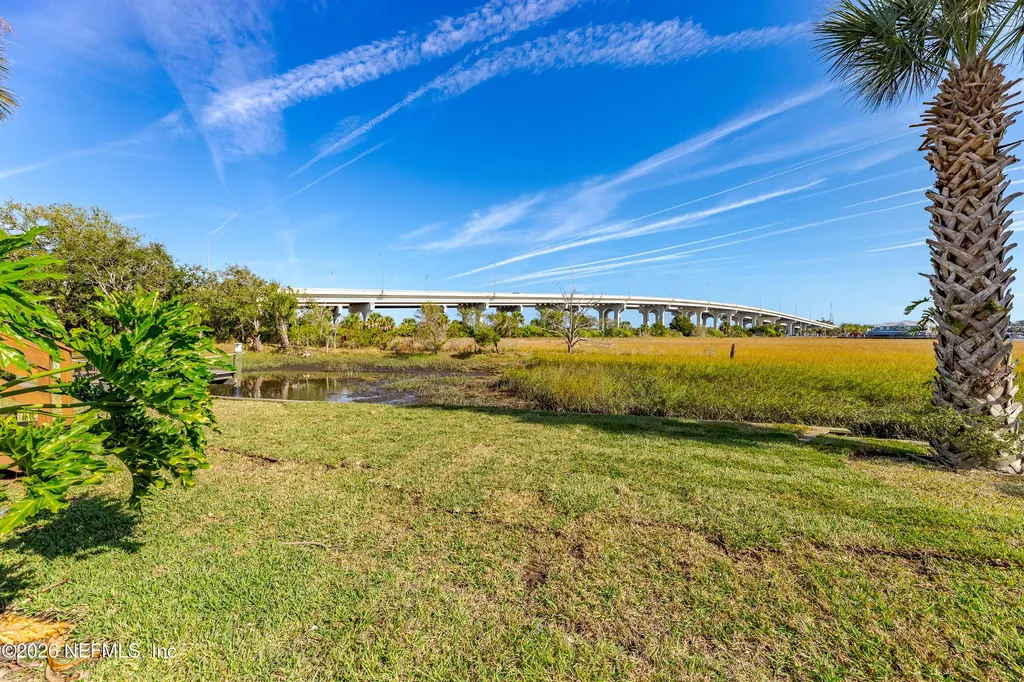 3327 Lighthouse Point Lane Jacksonville FL 32250