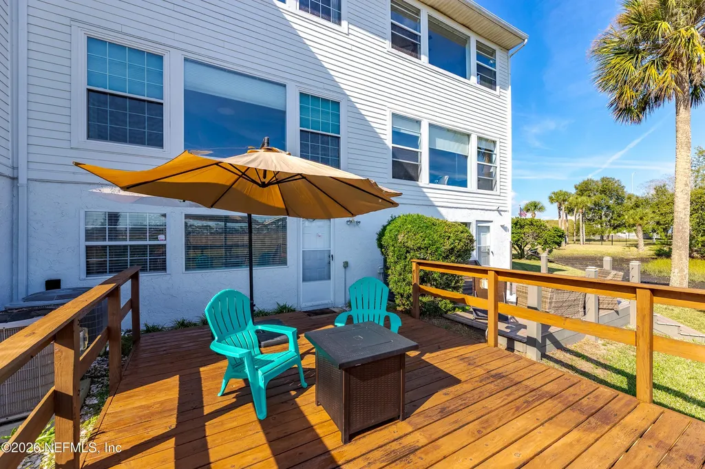 3327 Lighthouse Point Lane Jacksonville FL 32250
