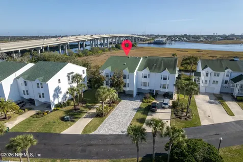 3327 Lighthouse Point Lane Jacksonville FL 32250