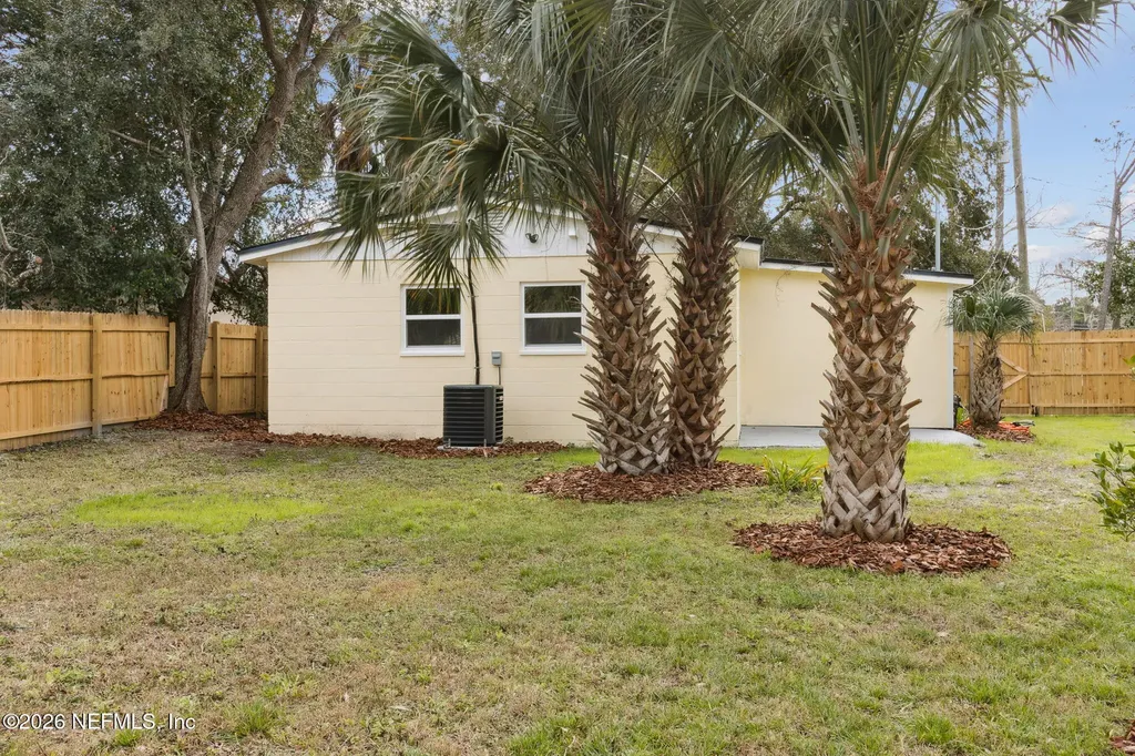 14051 Claridge Road N Jacksonville FL 32250