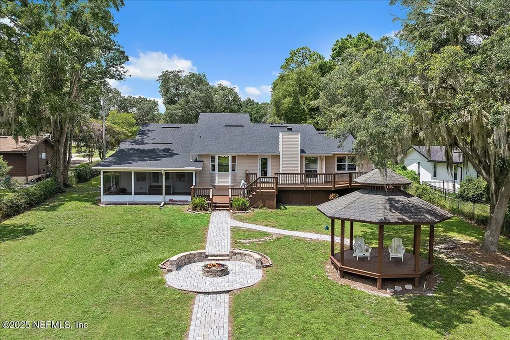 777 Arthur Moore Drive Green Cove Springs FL 32043