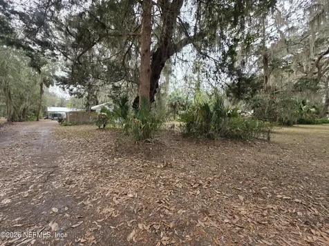 000 Mill Street Welaka FL 32193
