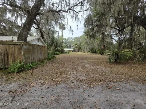 000 Mill Street Welaka FL 32193