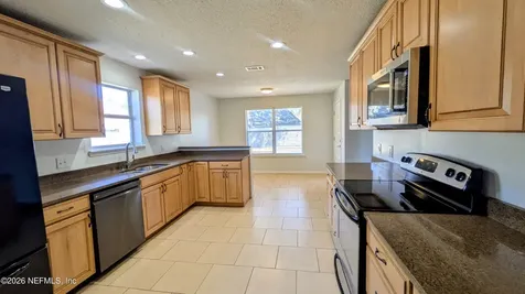 8421 Gatepost Court Jacksonville FL 32244