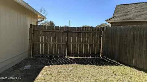 8421 Gatepost Court Jacksonville FL 32244