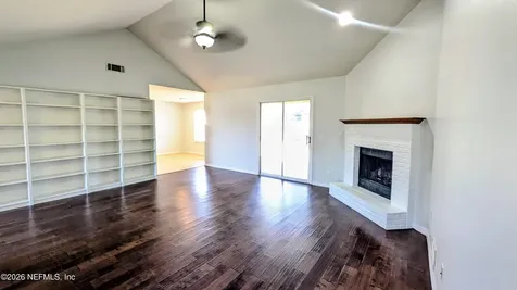 8421 Gatepost Court Jacksonville FL 32244