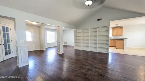 8421 Gatepost Court Jacksonville FL 32244