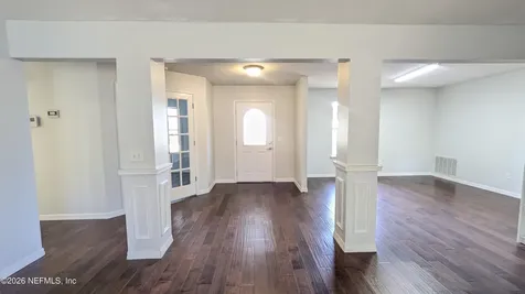 8421 Gatepost Court Jacksonville FL 32244