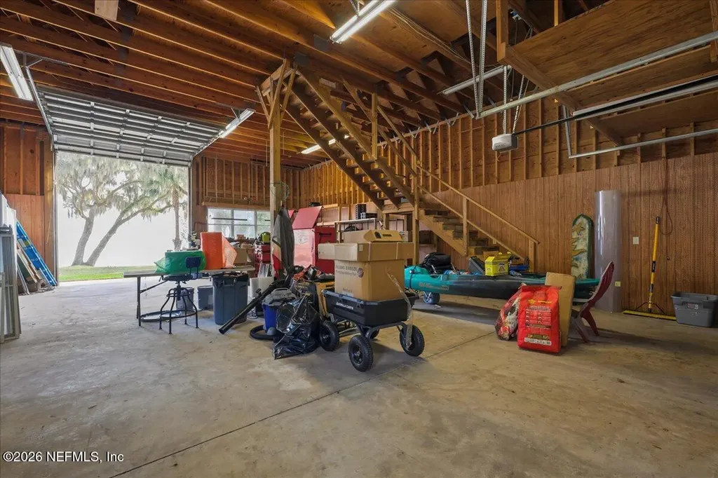 533 W River Road Palatka FL 32177