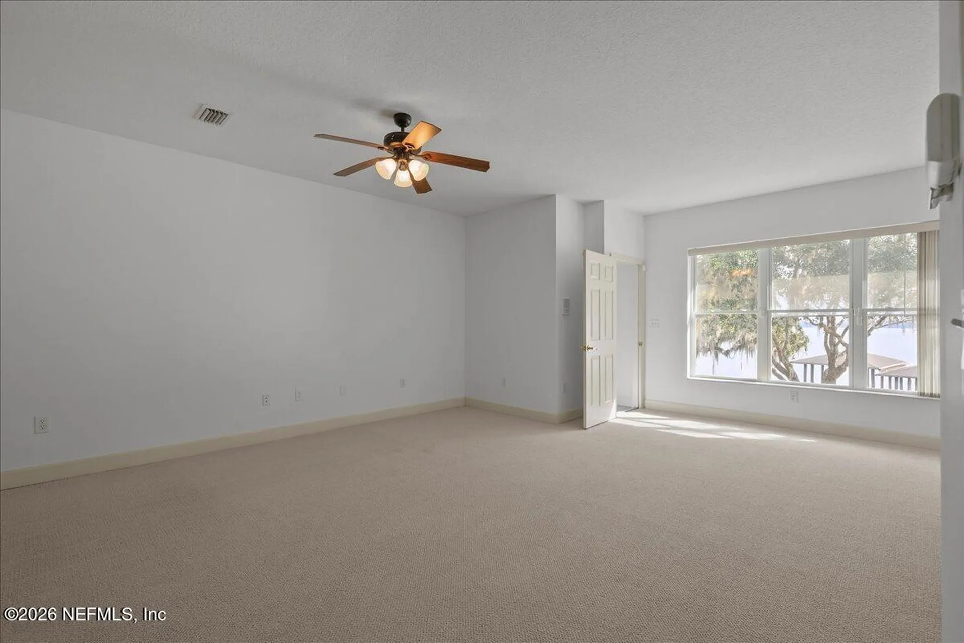 533 W River Road Palatka FL 32177