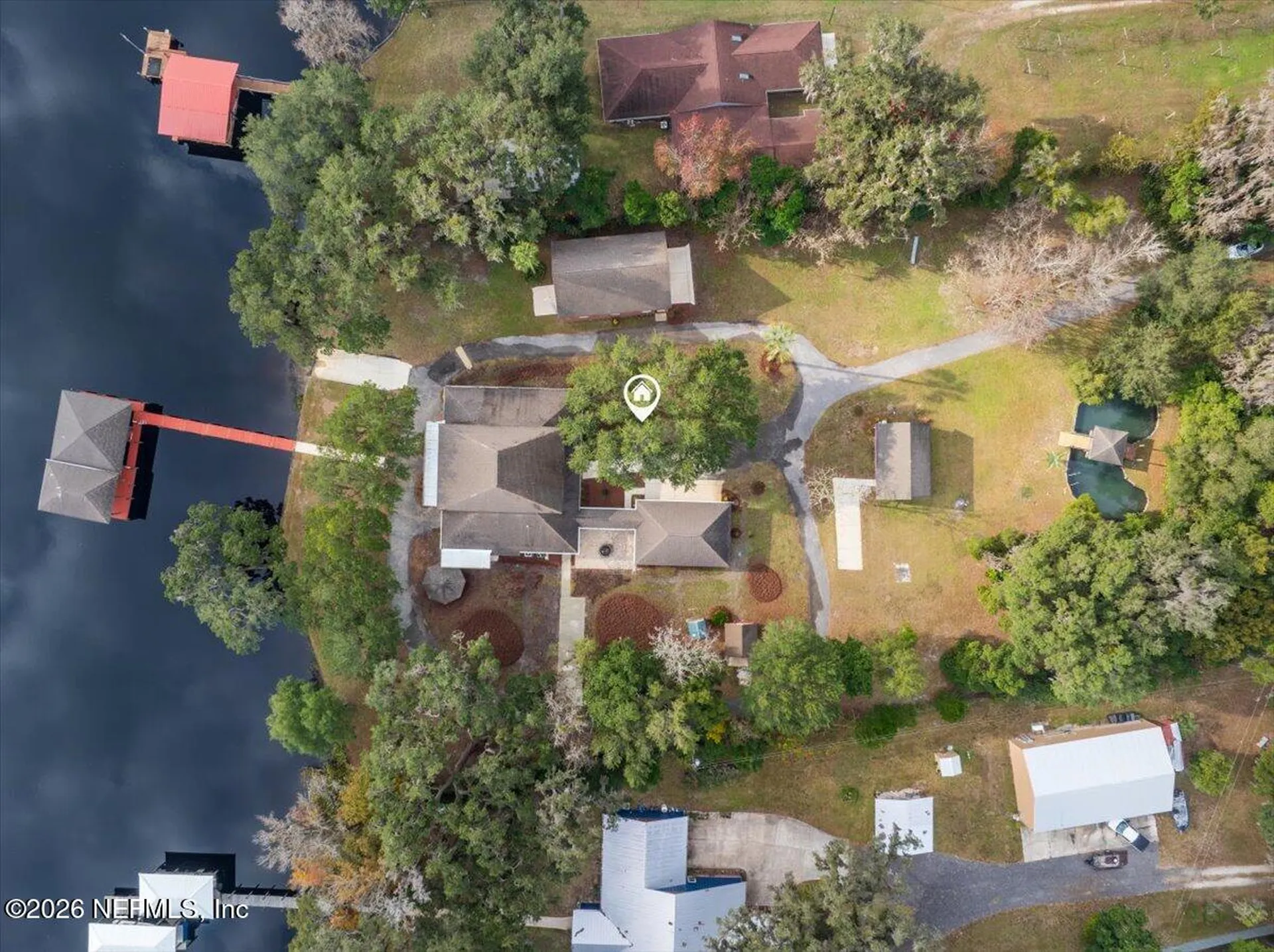 533 W River Road Palatka FL 32177