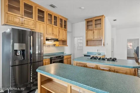 533 W River Road Palatka FL 32177