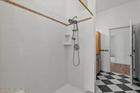 533 W River Road Palatka FL 32177