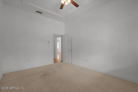 533 W River Road Palatka FL 32177