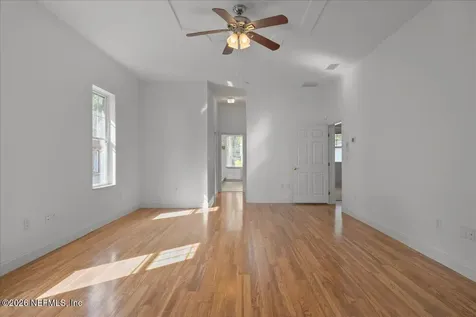 533 W River Road Palatka FL 32177
