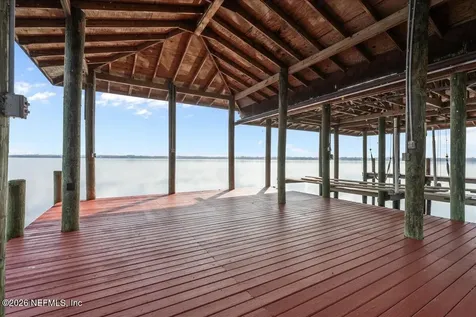 533 W River Road Palatka FL 32177