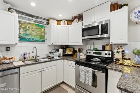 5188 Tan Street Jacksonville FL 32258