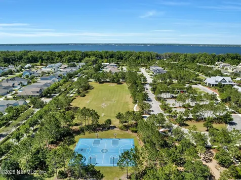 32 High Oaks Place St. Johns FL 32259