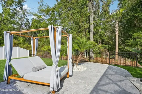 32 High Oaks Place St. Johns FL 32259