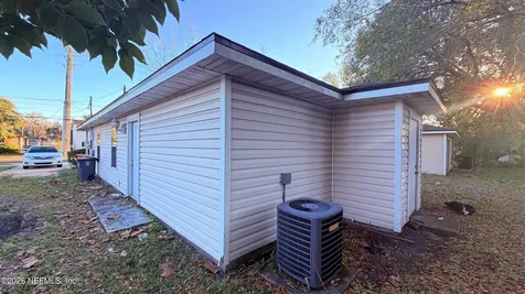 1831 Broadway Avenue Jacksonville FL 32209