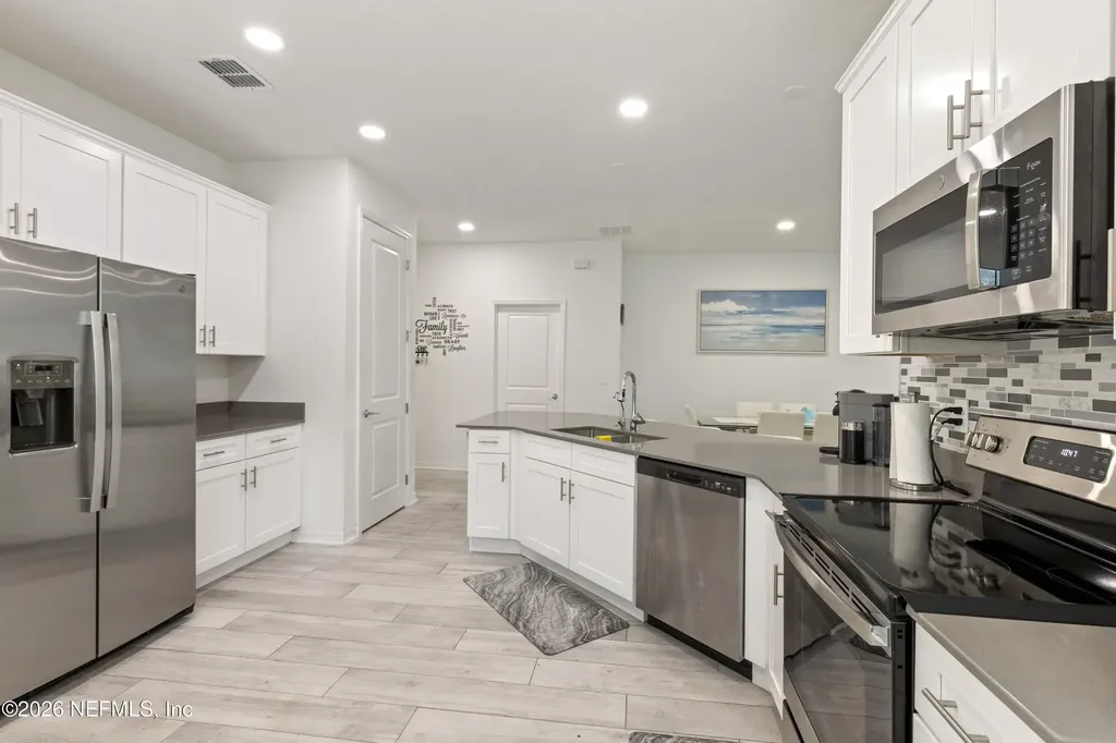 1184 Sand Trap Court Daytona Beach FL 32124