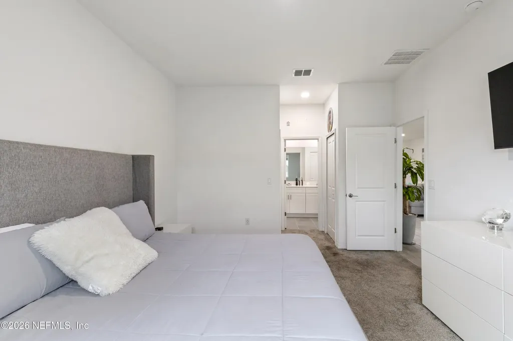 1184 Sand Trap Court Daytona Beach FL 32124