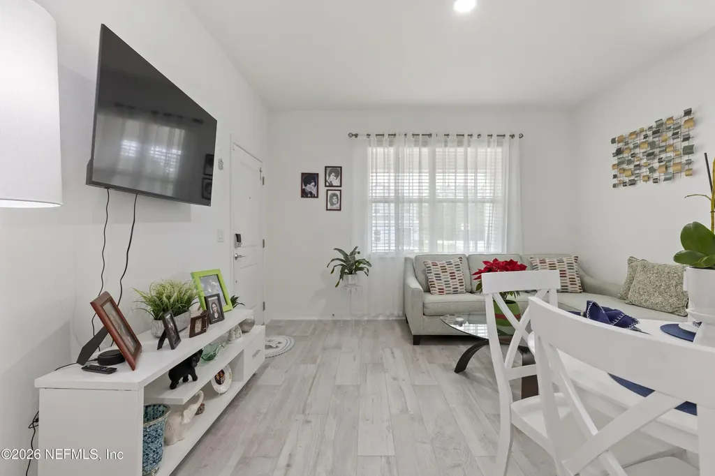 1184 Sand Trap Court Daytona Beach FL 32124