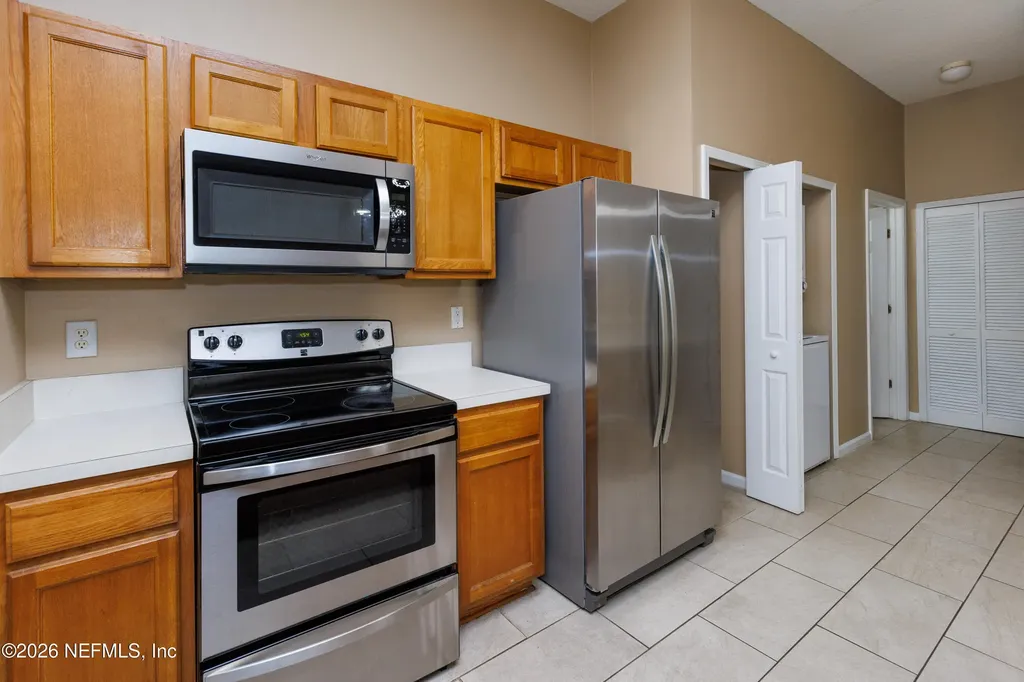 6070 Maggies Circle Jacksonville FL 32244