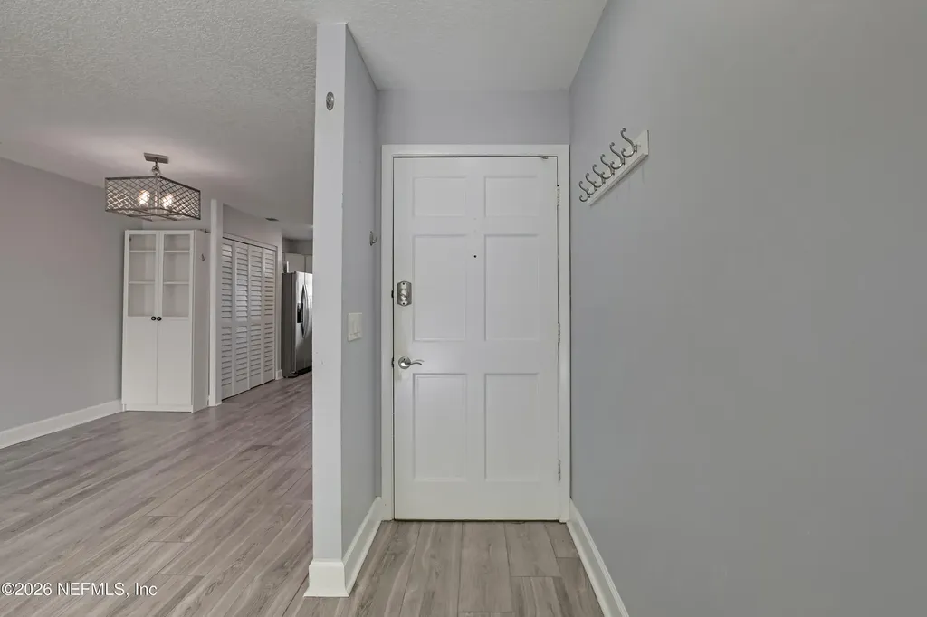 4915 Baymeadows Road Jacksonville FL 32217