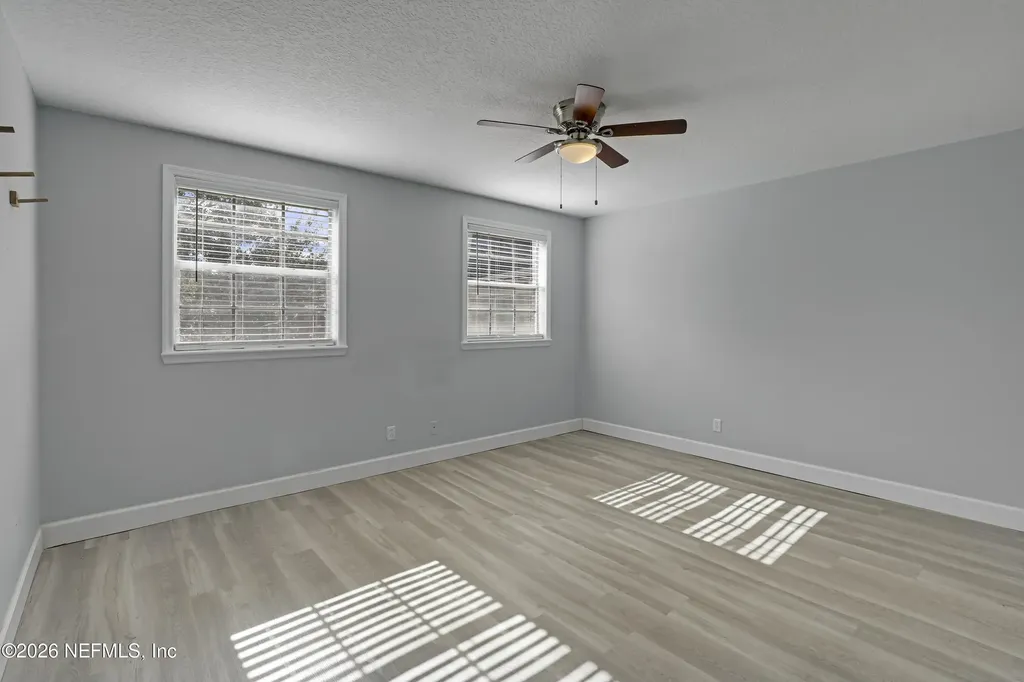 4915 Baymeadows Road Jacksonville FL 32217