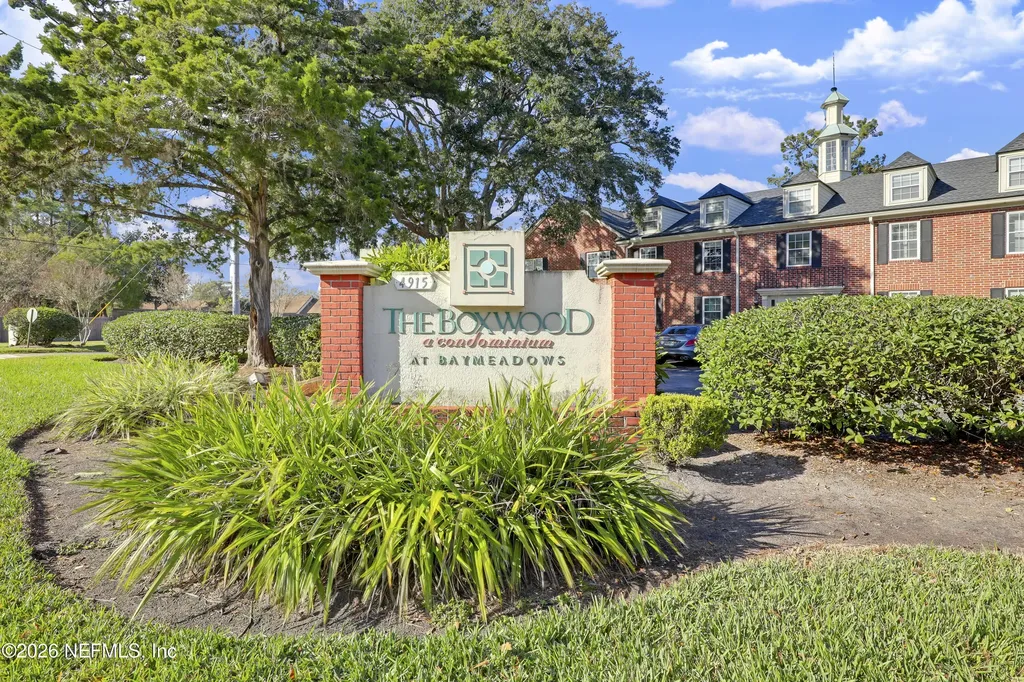 4915 Baymeadows Road Jacksonville FL 32217
