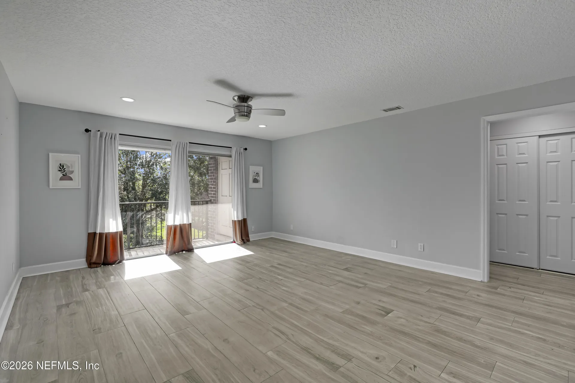 4915 Baymeadows Road Jacksonville FL 32217